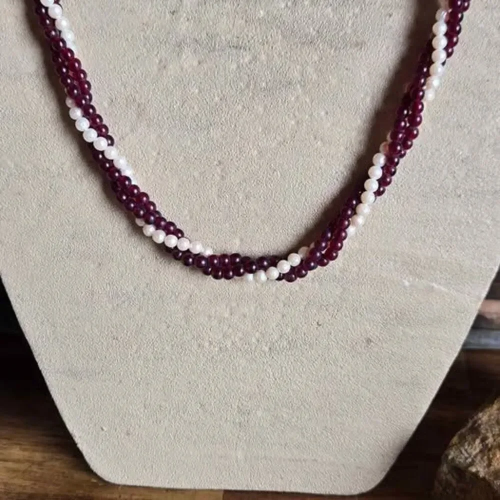 beautiful vintage triple-strand beaded necklace